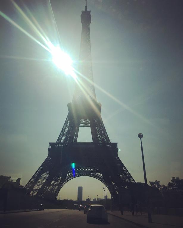 Appartement Eiffel Tower Champs De Mars à Paris Extérieur photo